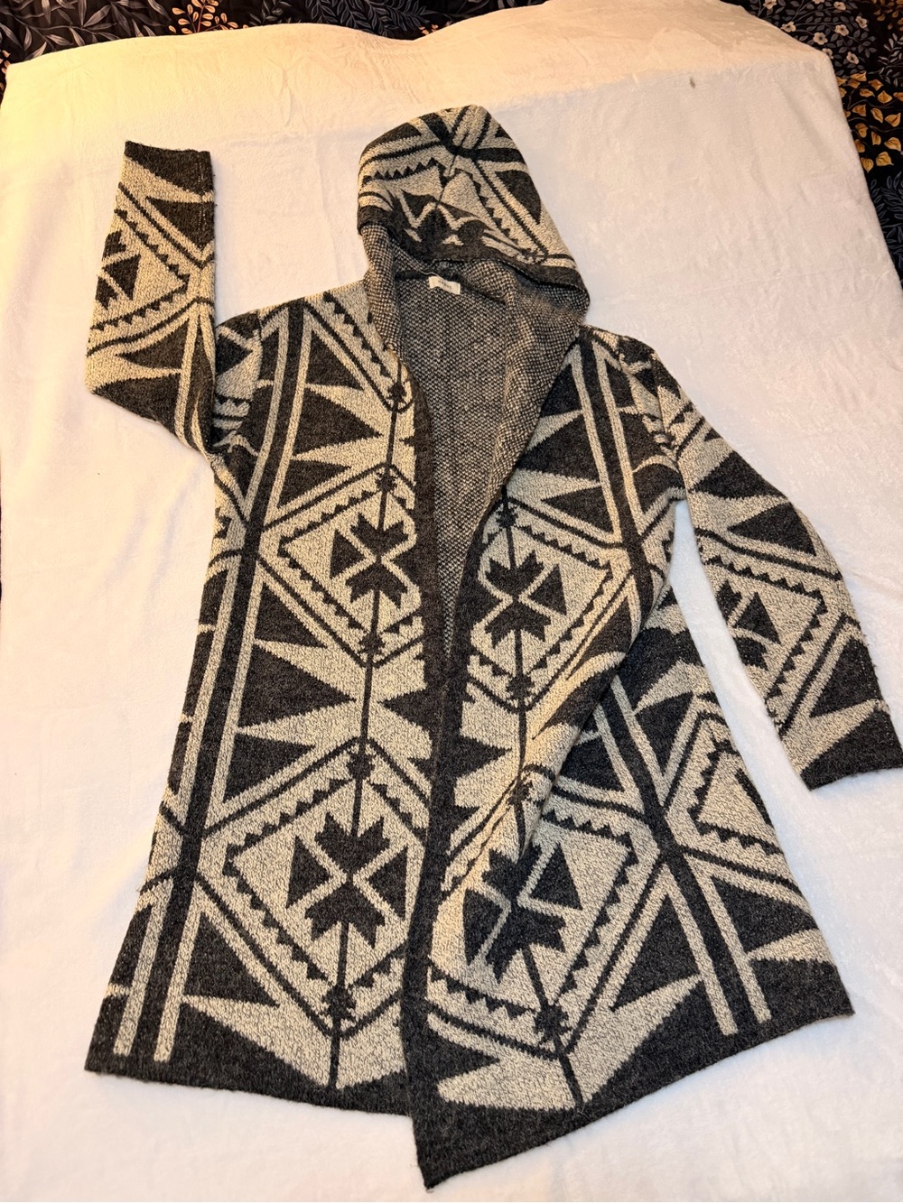 Debut Hooded Aztec Knit Cardigan Sweater - size: M